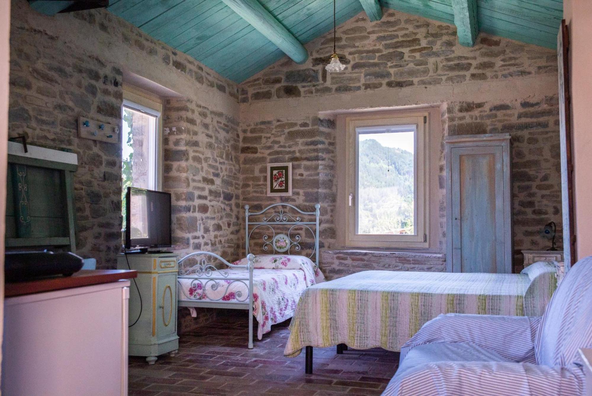 La Locanda Della Campanara Santa Sofia Luaran gambar