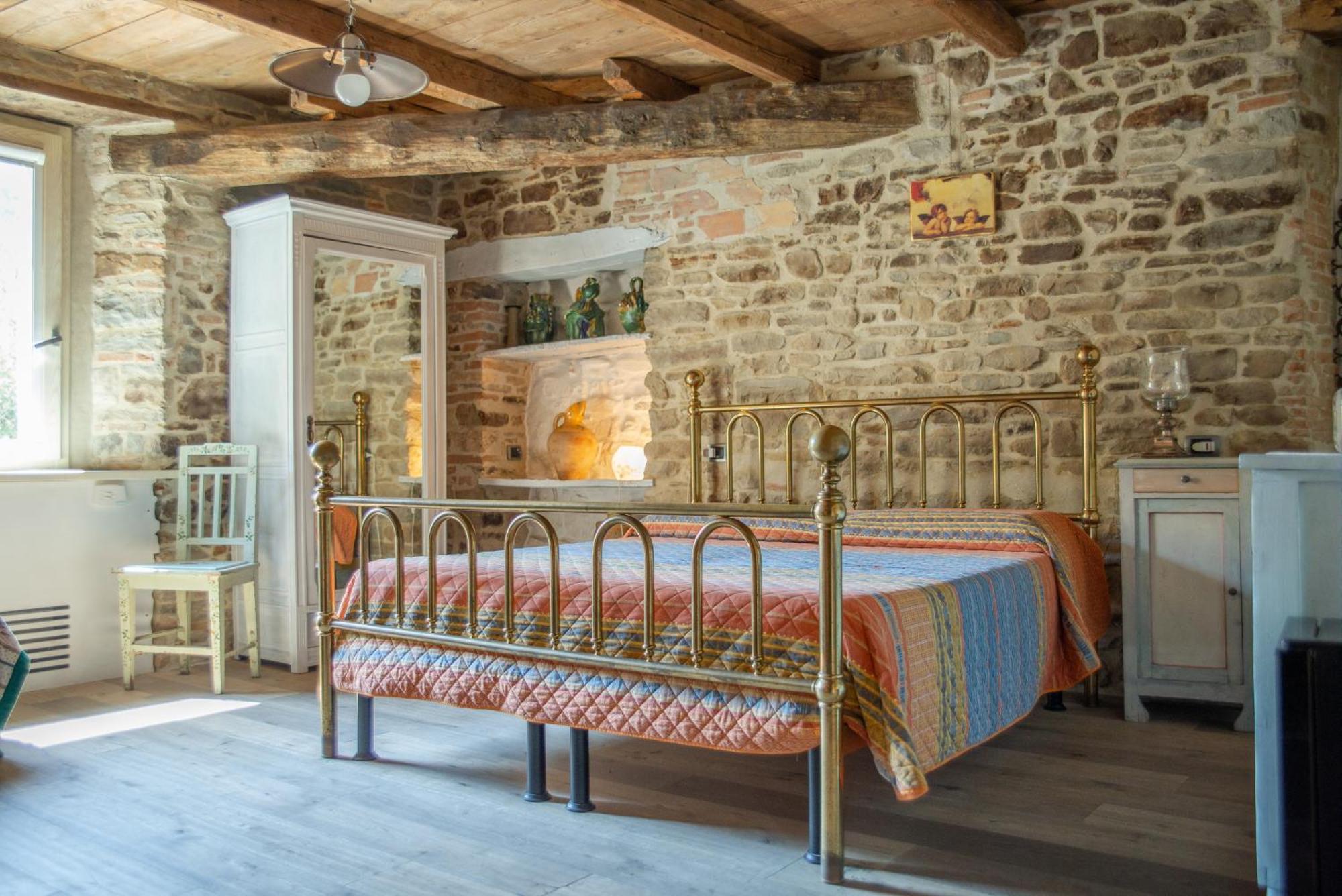 La Locanda Della Campanara Santa Sofia Luaran gambar