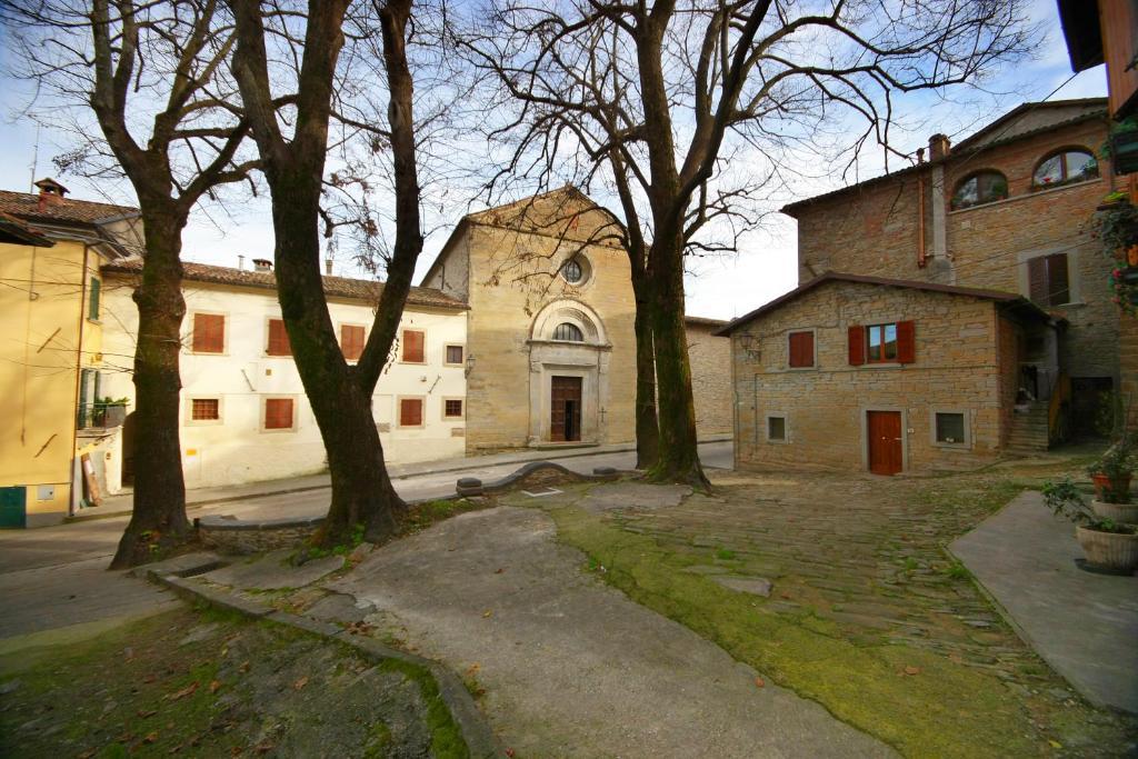 La Locanda Della Campanara Santa Sofia Luaran gambar